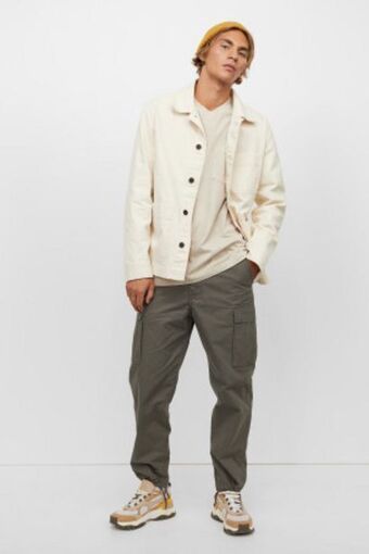 H&M Regular fit cargo pants offer