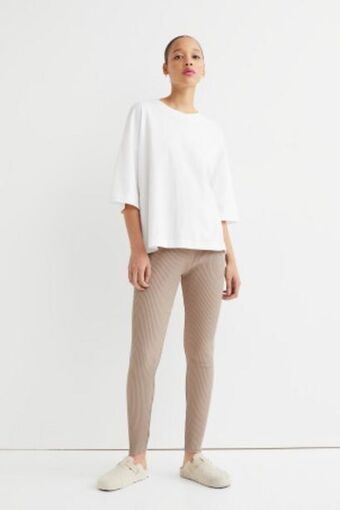 H&M Ribbed leggings offer