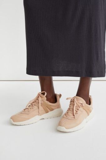 H&M Sneakers offer