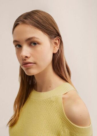 Mango Off shoulders sweater offer