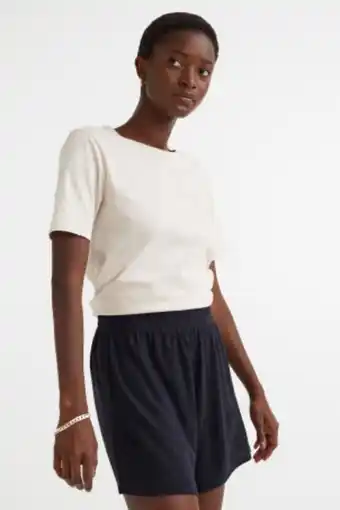 H&M Linen-blend shorts offer