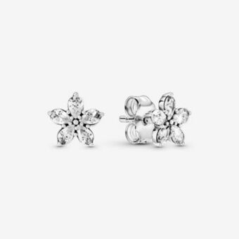 Pandora Sparkling snowflake stud earrings offer