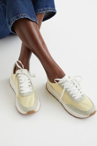 H&M Sneakers offer