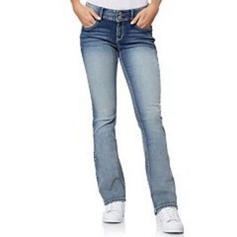 Kohl's Juniors' wallflower insta stretch® luscious curvy bootcut jeans offer