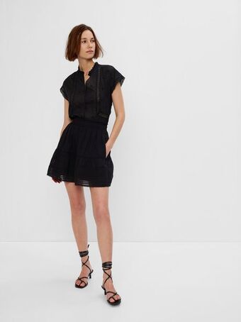 Gap Lace embroidered pull-on skirt offer