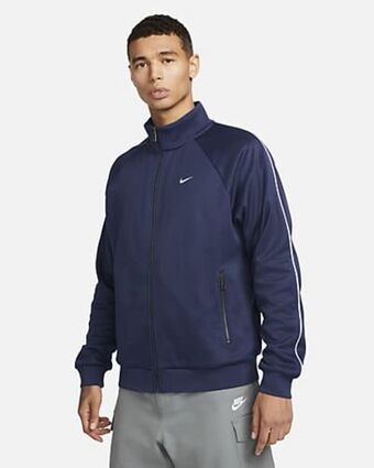 Nike Nike sportswear offer