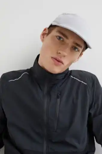 H&M Regular fit water-repellent running jacket offer