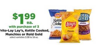 Hy-Vee Frito-lay lay's, kettle cooked, munchies or rold gold offer