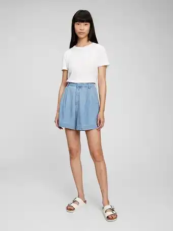Gap High rise pleated chambray shorts with washwell offer