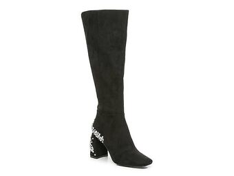 DSW Tenacious boot offer