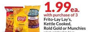 Hy-Vee Frito-lay lay's, kettle cooked, rold gold or munchies offer
