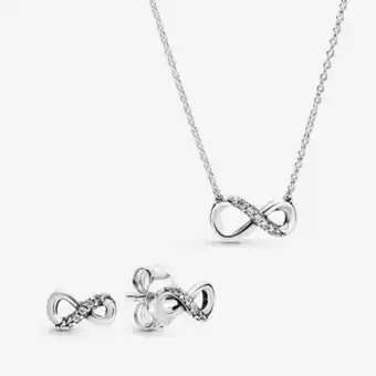Pandora Forever friends set offer