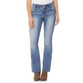 Kohl's Juniors' wallflower insta stretch® luscious curvy bootcut jeans offer