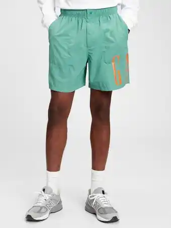 Gap 6" recycled volume easy shorts offer