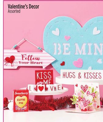 Dollar General Valentine's decor offer