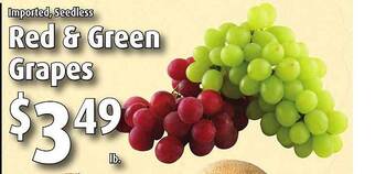 Gristedes Red & green grapes offer