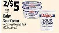 Pioneer Supermarkets Daisy sour cream offer