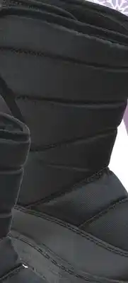 Big 5 World famous sports snowcap youth's cold-weather boots offer