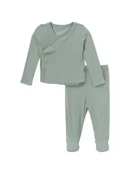 Walmart Modern Moments by Gerber Baby Neutral Super Soft Take Me Home Set, 2-Piece, Newborn - 3/6 Months offer
