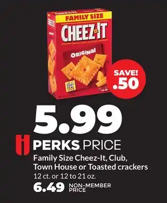 Hy-Vee Family Size Cheez-It, Club, Town House or Toasted crackers offer