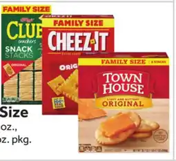Stop&Shop Cheez-It, Town House or Club Crackers Family Size offer