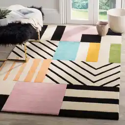 Walmart SAFAVIEH Fifth Avenue Bronagh Geometric Area Rug, Ivory/Black, 8' x 10' offer