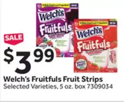 Stop&Shop Welch's Fruitfuls Fruit Strips offer