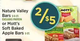 Heinen's Nature Valley Bars 5-6 CT. or Mott's Soft Baked Apple Bars 5 CT offer
