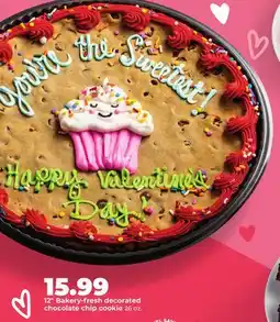 Hy-Vee 12 Bakery-fresh decorated chocolate chip cookie offer