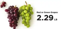 Food 4 Less Red or Green Grapes offer