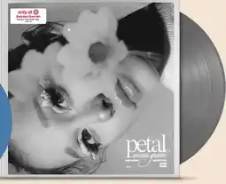 Target Ariana Grande, petal offer