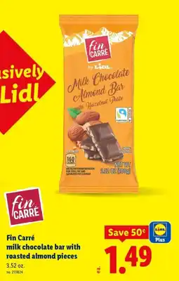 Lidl Fin Carré milk chocolate bar with roasted almond pieces offer