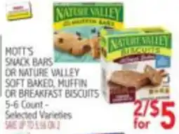 Ingles Markets Mott's snack bars or Nature Valley soft baked, muffin or breakfast biscuits offer