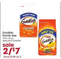 Giant Eagle Goldfish Family Size offer