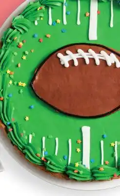Hy-Vee 12 Bakery-fresh decorated chocolate chip cookie offer