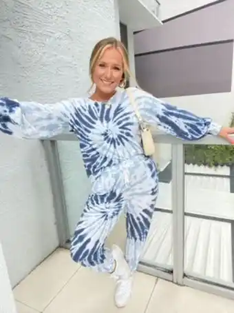 Stein Mart Hand dyed denim tie dye crewneck offer