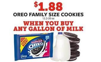 Fareway Oreo Family Size Cookies offer