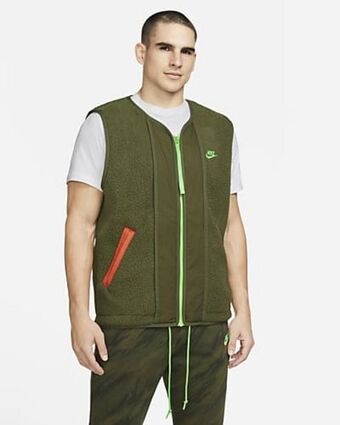 Nike sportswear sport essentials+