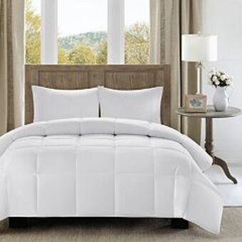 Kohl's Madison park winfield luxury down-alternative comforter offer