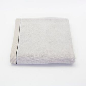 Cotton bay striped border bath towel