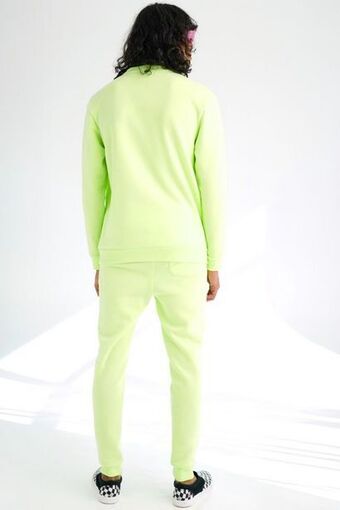MRP Active joggers offer