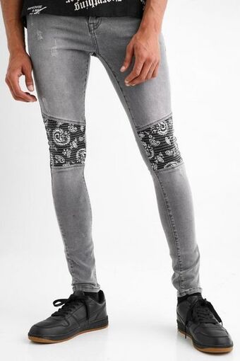 MRP Spray on jeans offer
