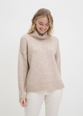 Drop shoulder poloneck jumper