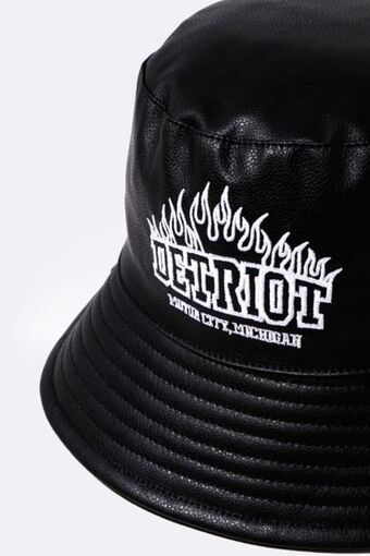Bucket hat