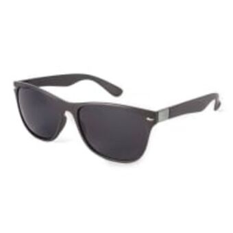 Cash Crusaders Rippa wayfarer sunglasses offer