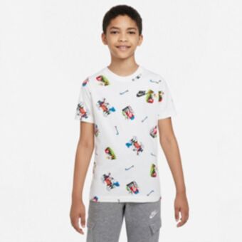 Sportscene Nike boys nsw white t-shirt offer
