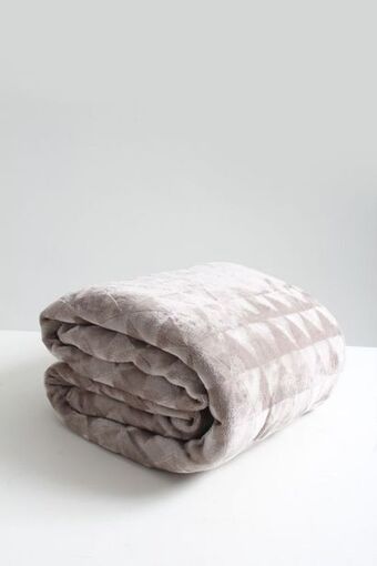 Sheet Street Ashbury sherpa blanket l150xw200cm offer