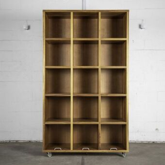 Weylandts Display cabinet offer