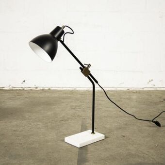 Weylandts Tech table lamp offer