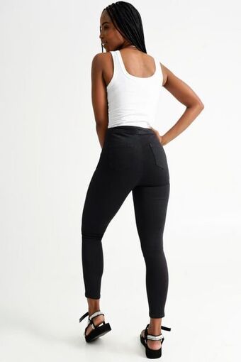 MRP Tube denim offer